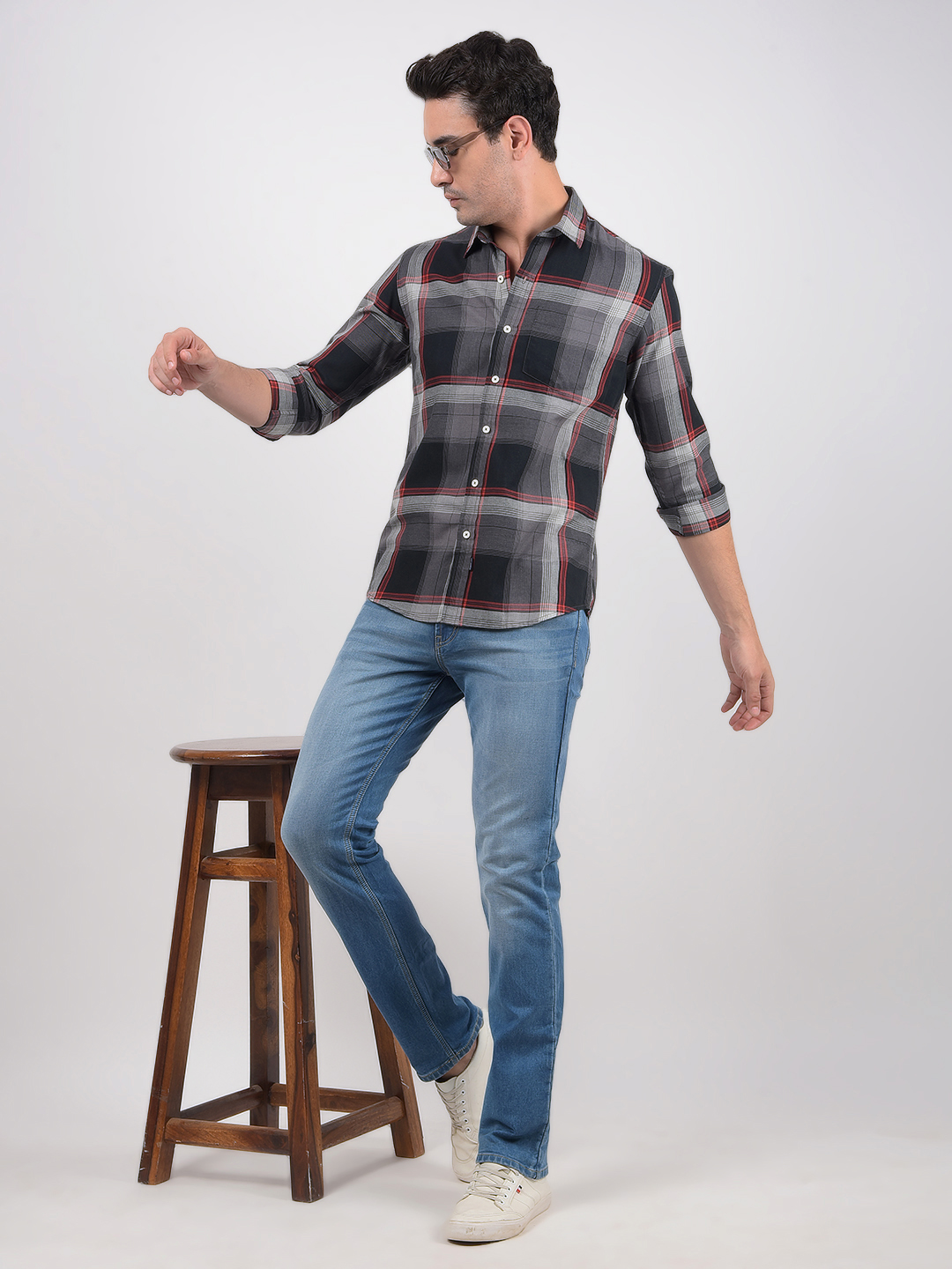 Numero Uno Men Solid Blue Jeans